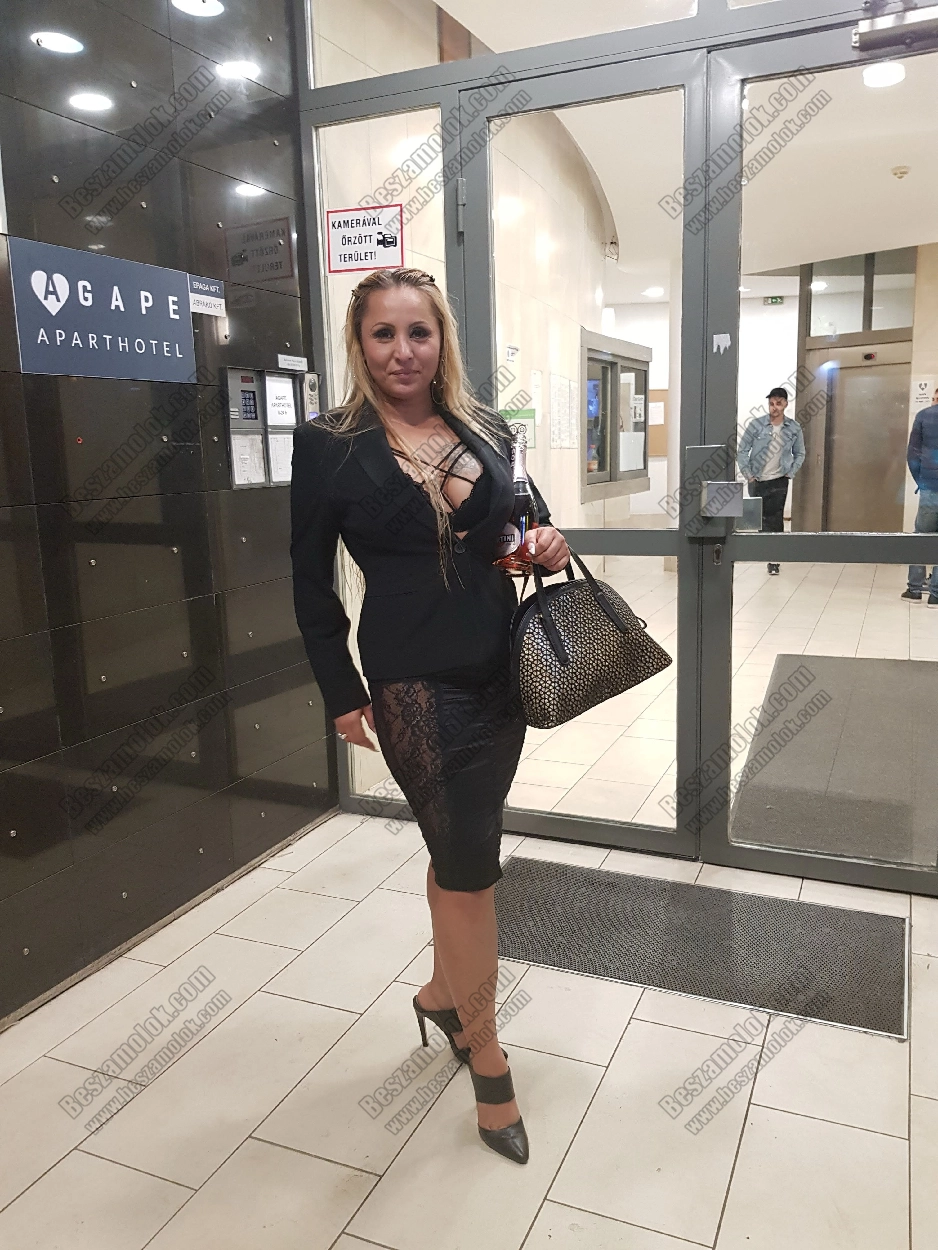 Mimi - +36 70 885 8304 - szilikonos csajok foto
